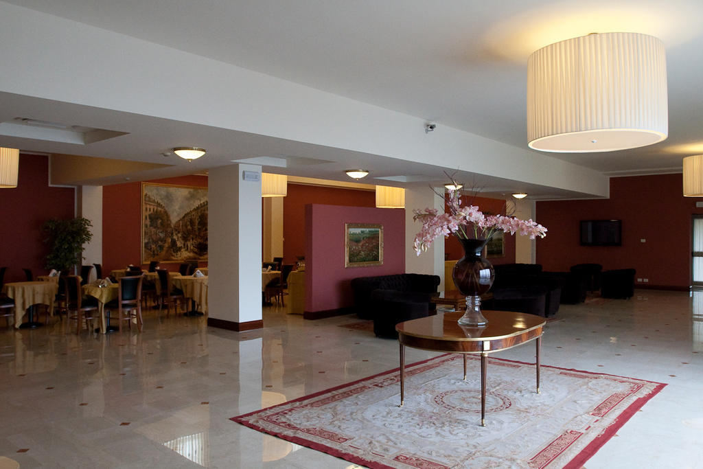 Hotel Maxim Anzola dell'Emilia Zewnętrze zdjęcie